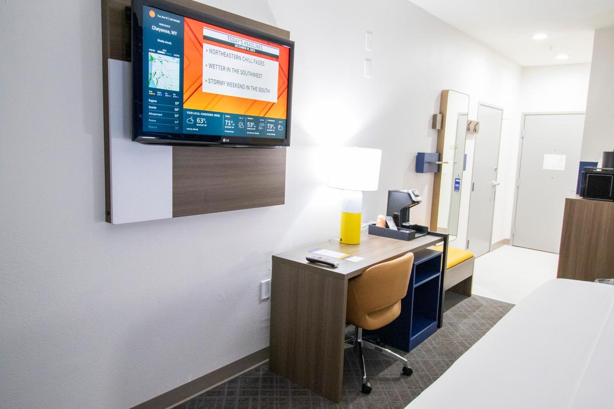 Best Western Plus Schulenburg Inn & Suites Buitenkant foto